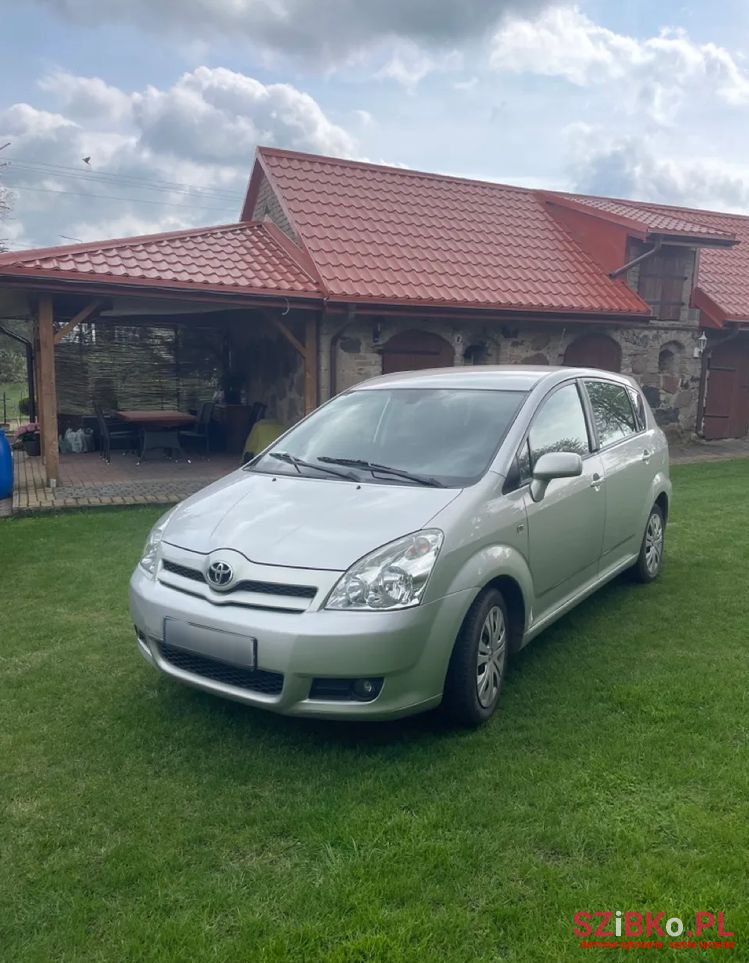 2007' Toyota Corolla Verso photo #2