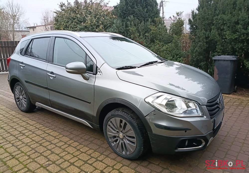 2014' Suzuki SX4 S-Cross photo #4