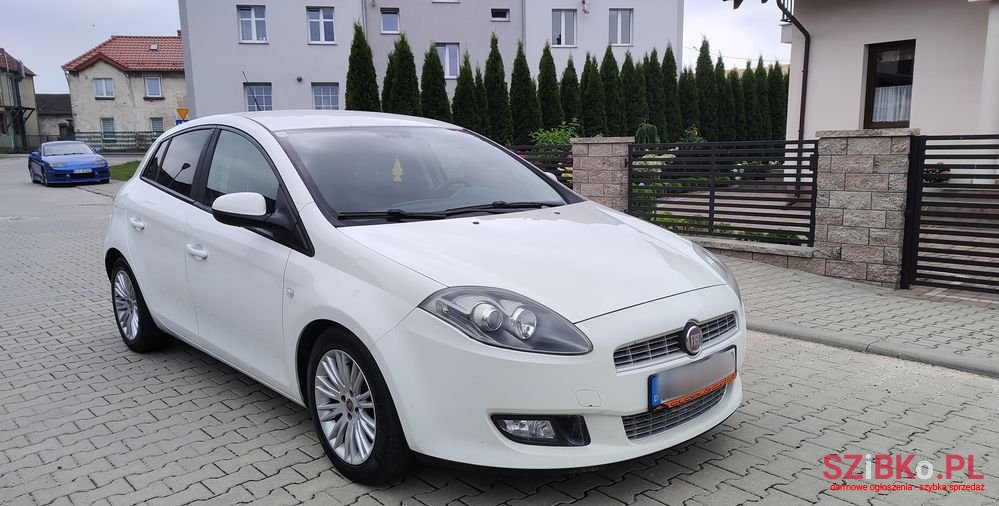 2011' Fiat Bravo photo #3