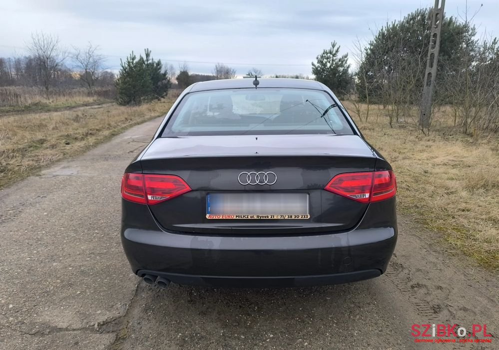 2009' Audi A4 2.0 Tdi photo #4