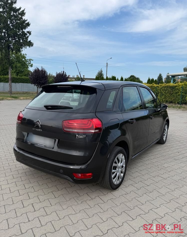 2016' Citroen C4 Picasso photo #6