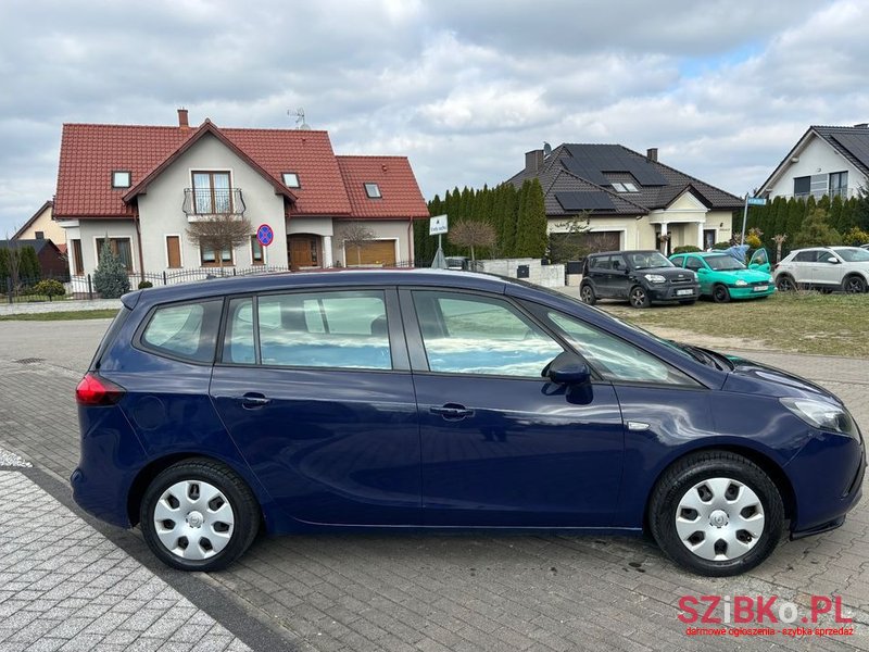 2016' Opel Zafira photo #6