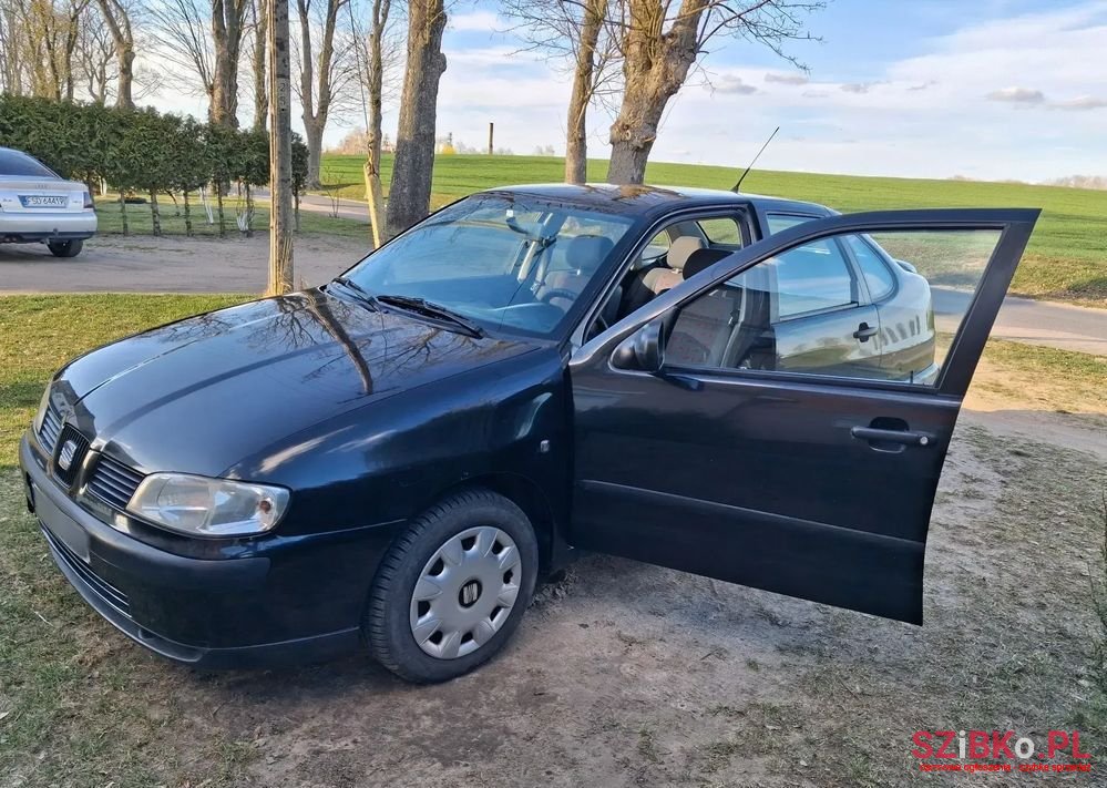 2000' SEAT Cordoba 1.4 Stella photo #1