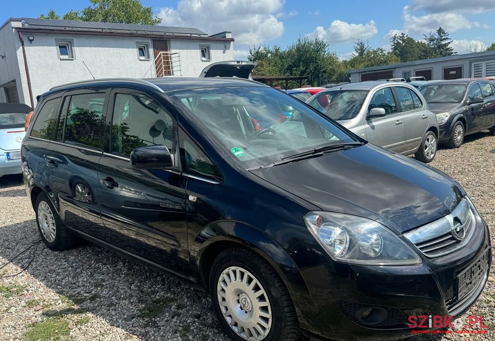 2011' Opel Zafira 1.6 Cosmo photo #2