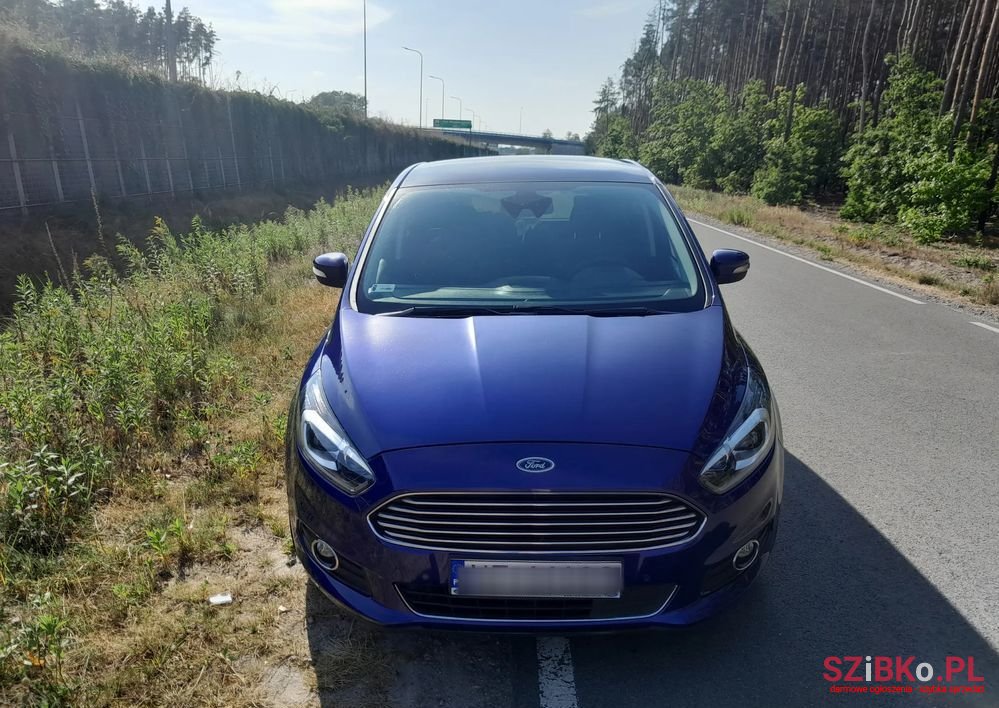 2017' Ford S-Max photo #2