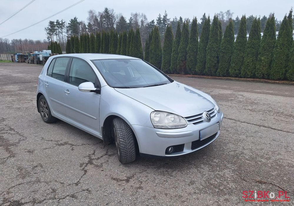 2008' Volkswagen Golf photo #1