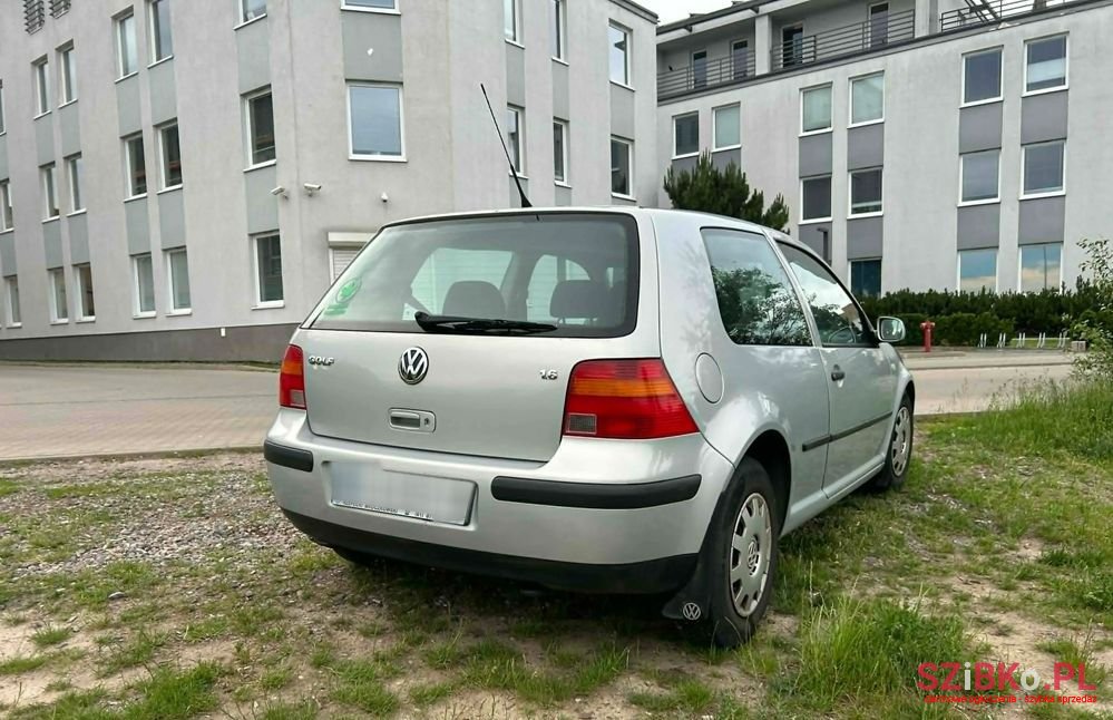 1999' Volkswagen Golf 1.6 Basis photo #1