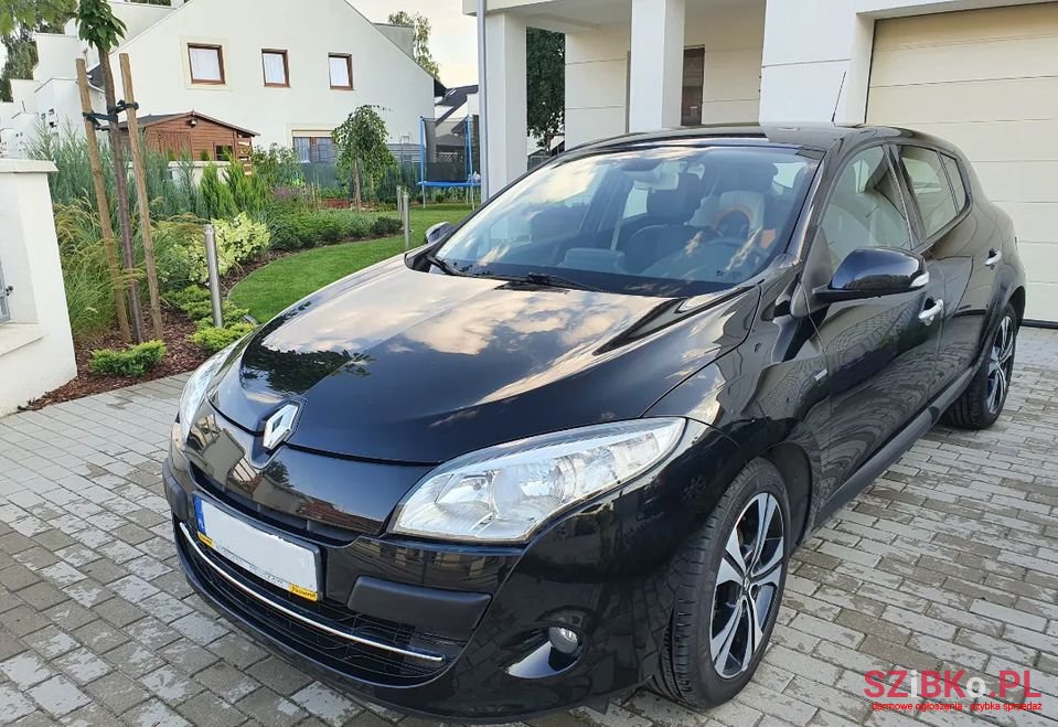 2012' Renault Megane photo #1