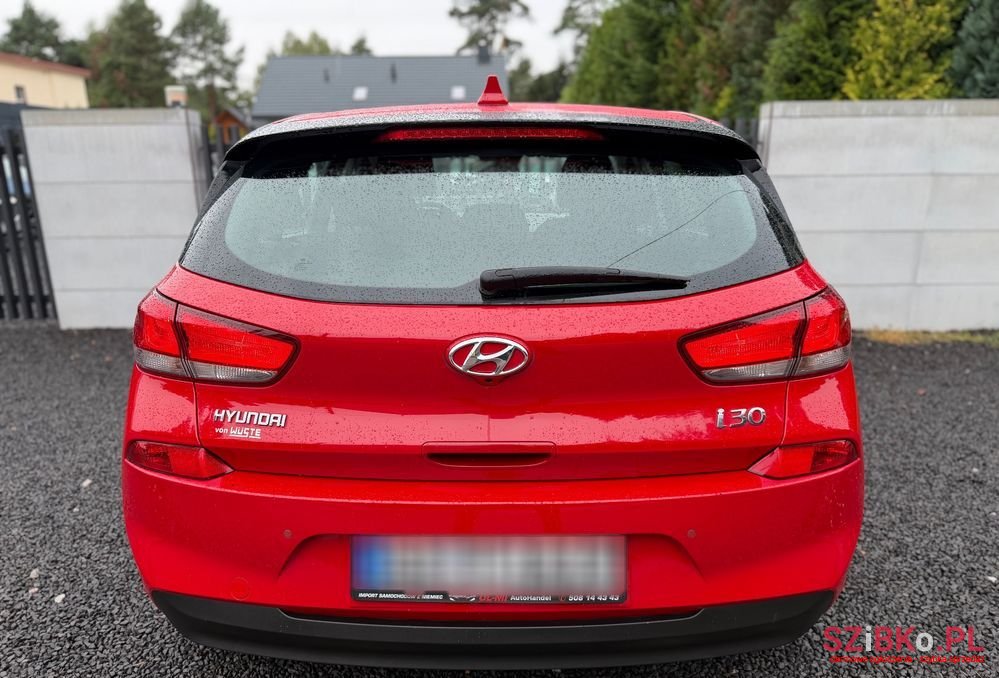 2018' Hyundai i30 1.4 Trend photo #6