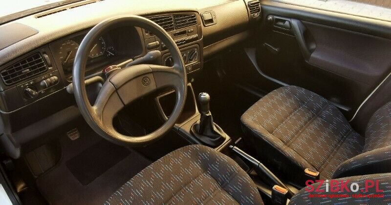 1993' Volkswagen Golf photo #6
