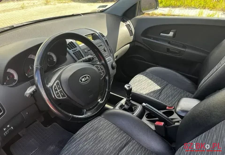 2007' Kia Ceed photo #3