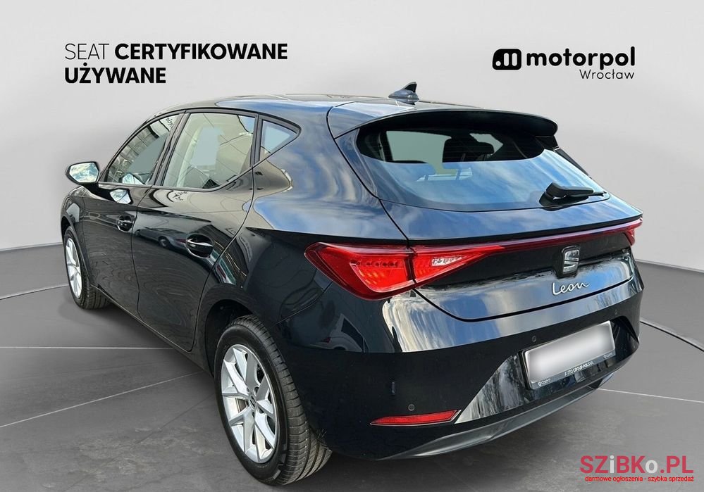 2024' SEAT Leon 1.5 Tsi Style photo #2