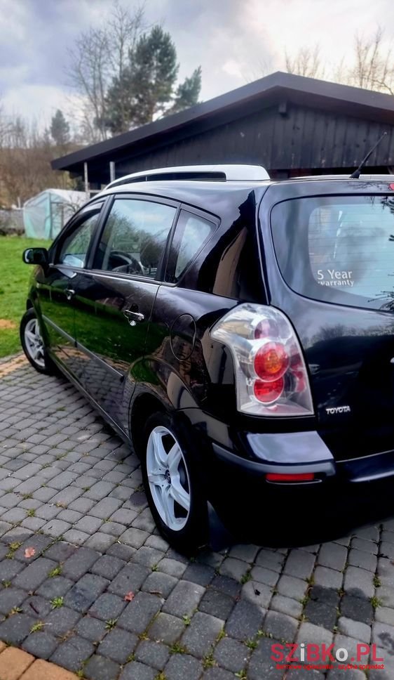 2006' Toyota Corolla Verso photo #4