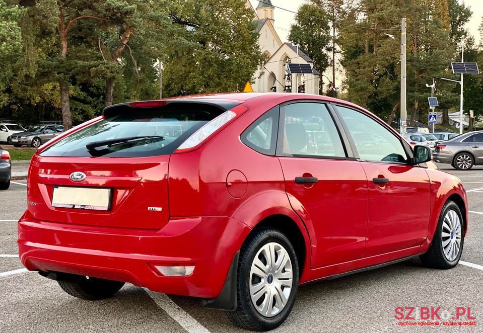 2008' Ford Focus photo #3