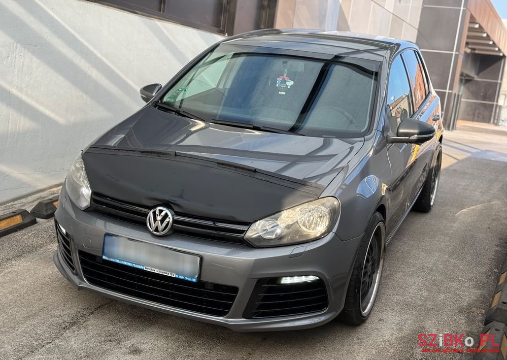 2010' Volkswagen Golf photo #4