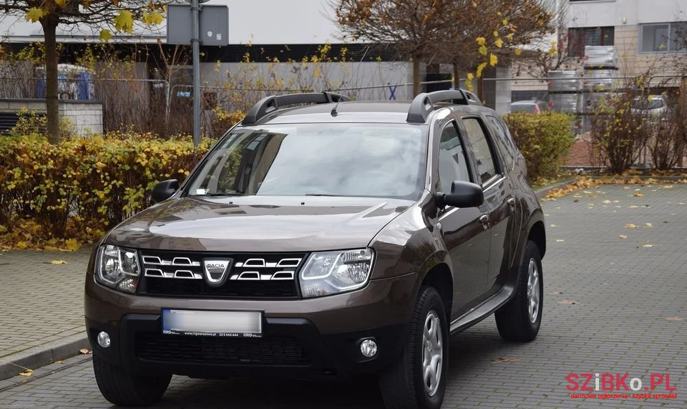 2017' Dacia Duster 1.6 Sce Laureate S&S photo #2
