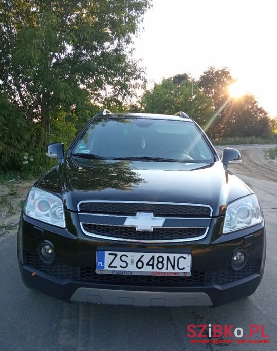 2010' Chevrolet Captiva photo #3