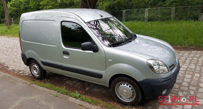 2006' Nissan Kubistar photo #2