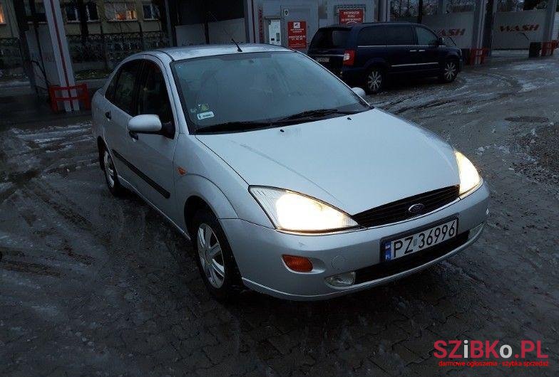 2000' Ford Focus photo #2