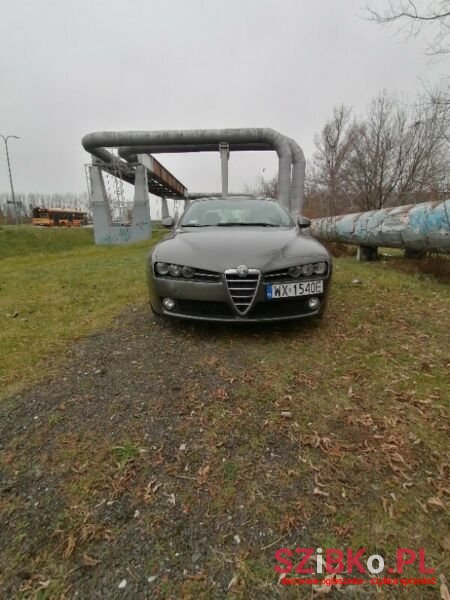 2005' Alfa Romeo 159 photo #1
