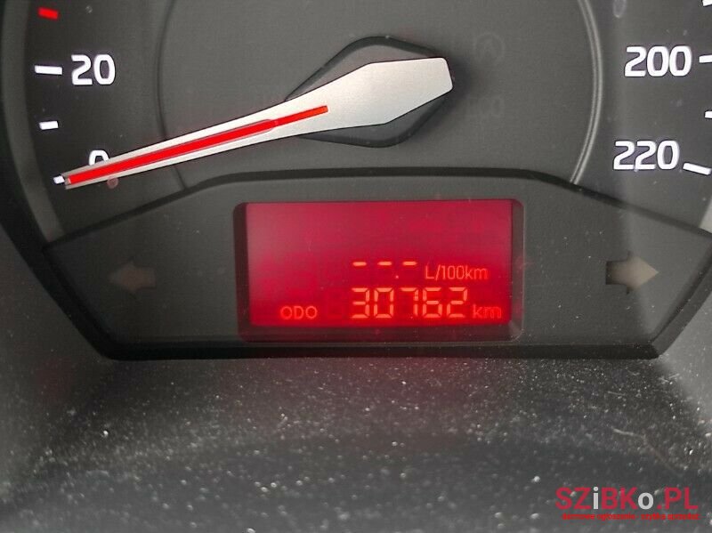 2015' Kia Rio photo #3