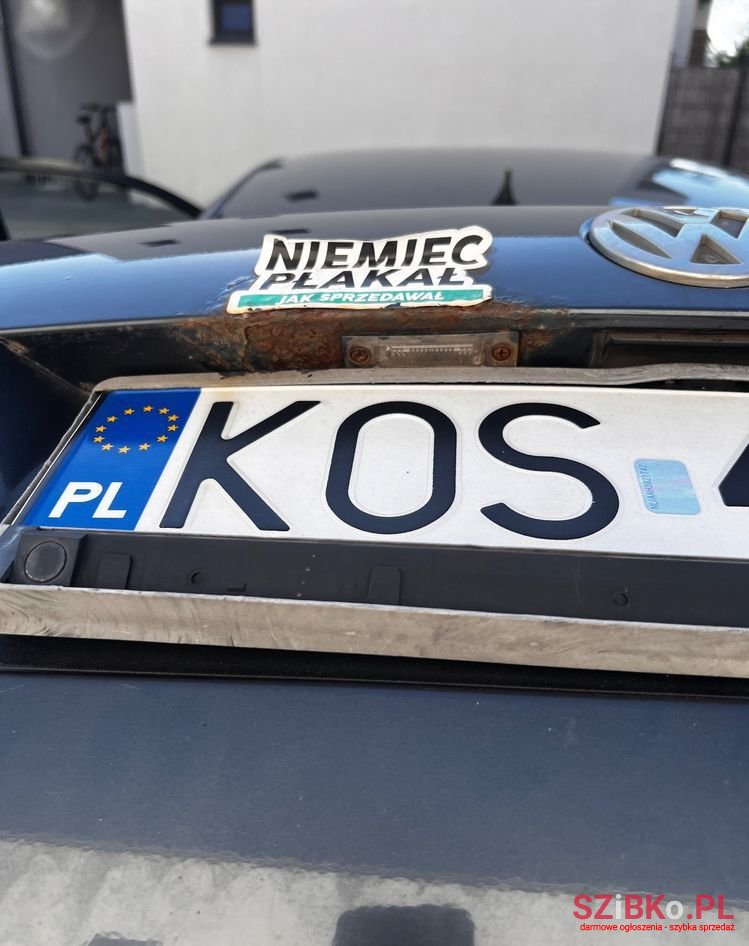 2002' Volkswagen Passat 1.6 Basis photo #6