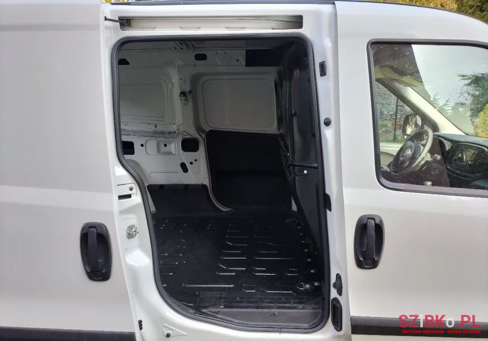2017' Fiat Doblo photo #5