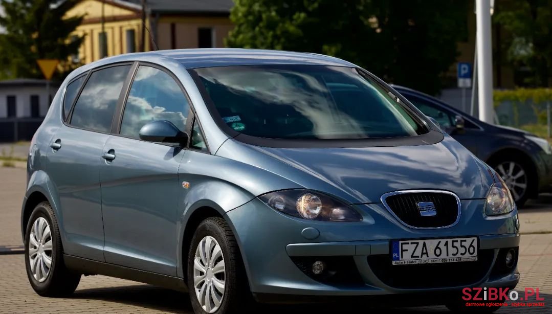 2004' SEAT Altea photo #5