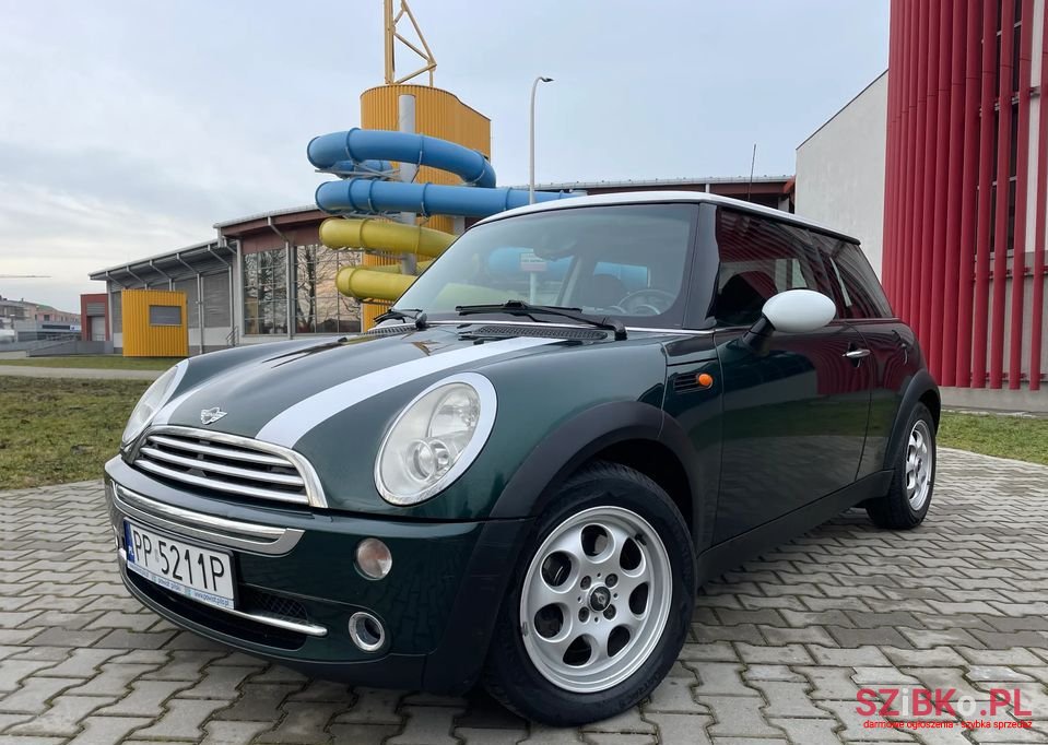 2004' MINI One photo #2