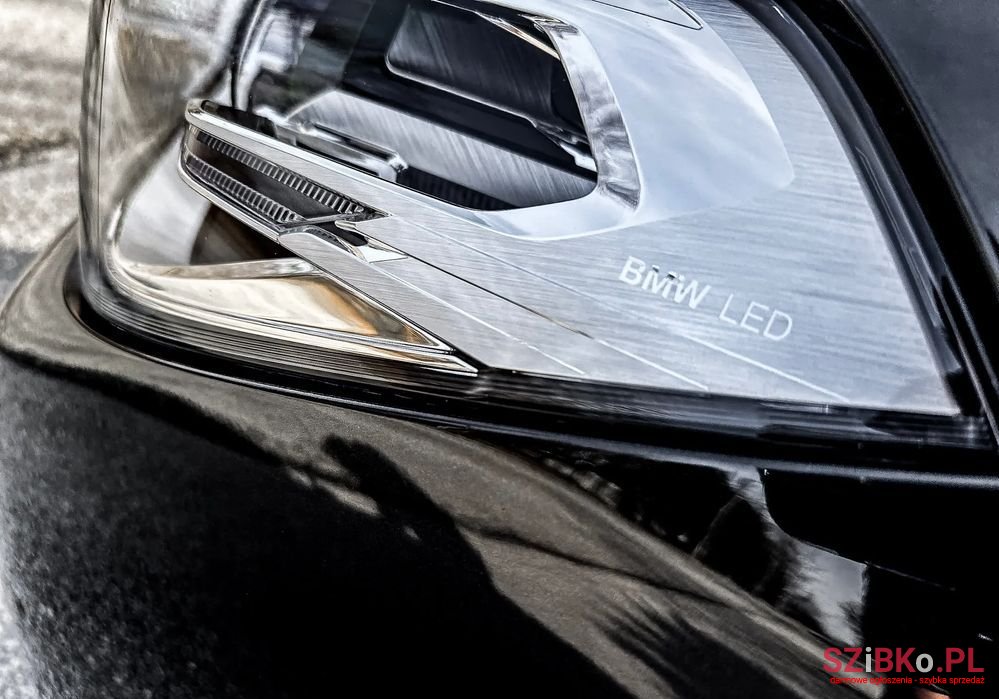 2019' BMW X2 Sdrive18D Advantage photo #2