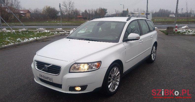 2010' Volvo V50 photo #2