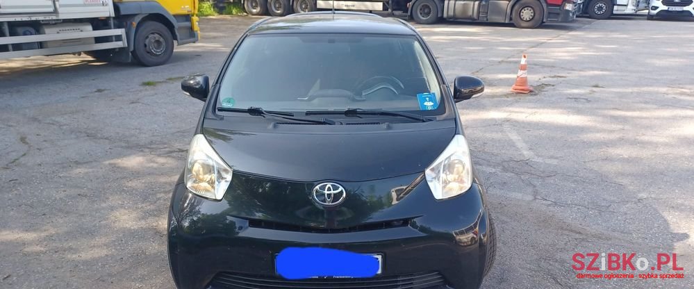 2009' Toyota iQ 1.0 Luna Eu5 photo #3