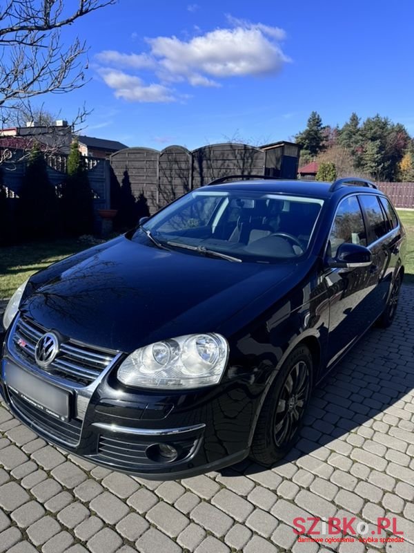 2008' Volkswagen Golf photo #1