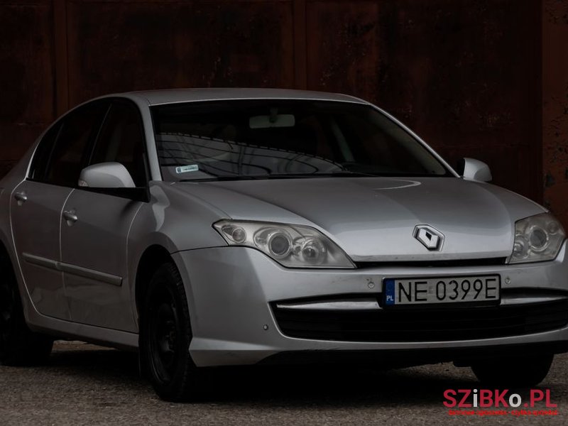 2009' Renault Laguna photo #5