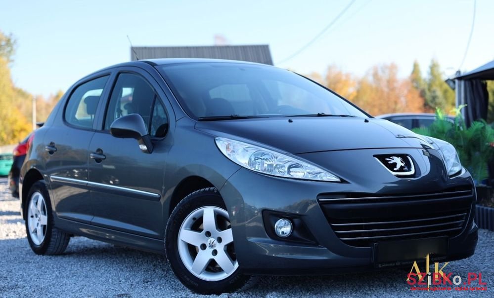 2010' Peugeot 207 photo #4