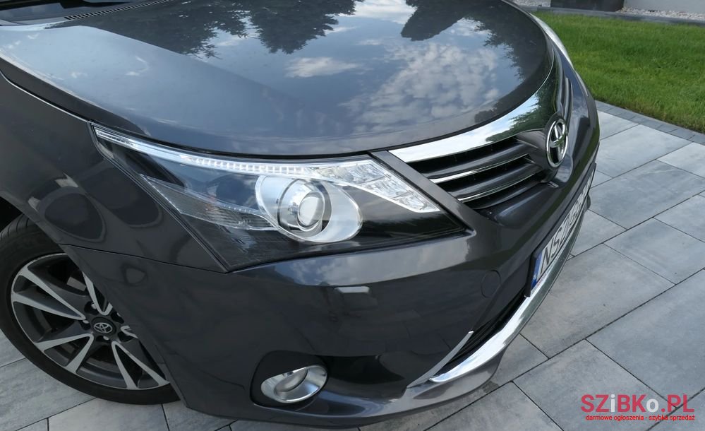2012' Toyota Avensis 2.0 Prestige Ms photo #3