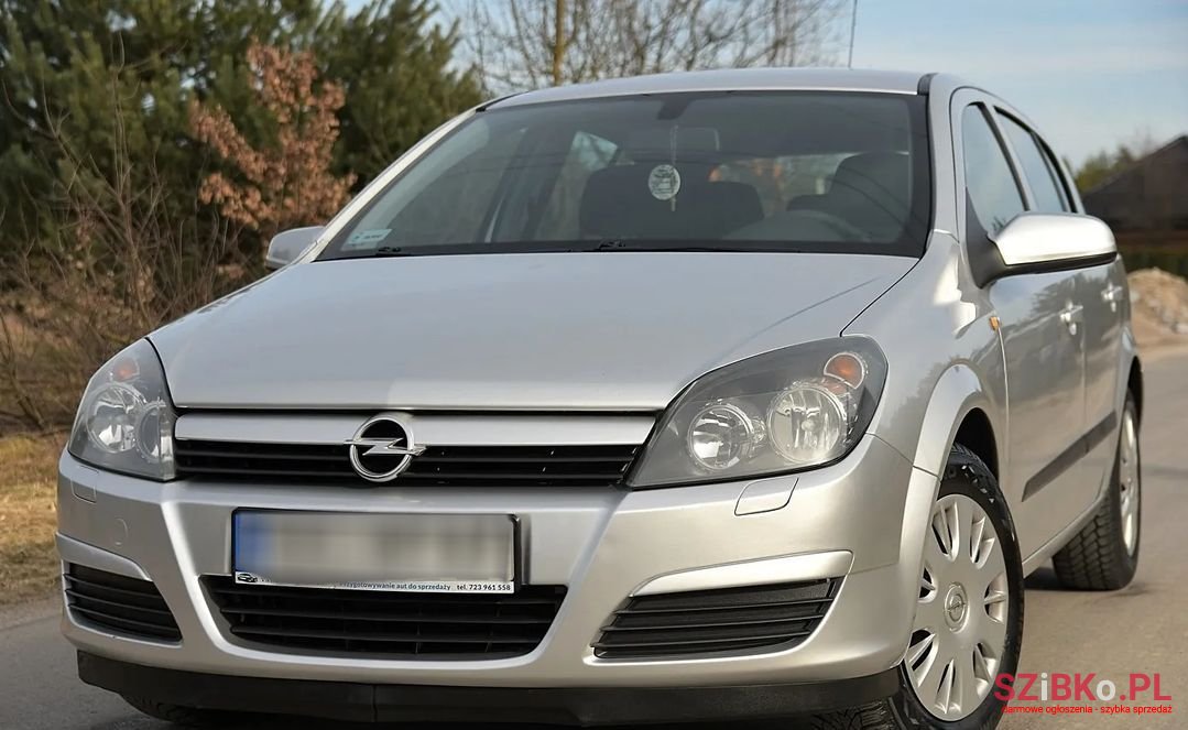 2004' Opel Astra photo #2