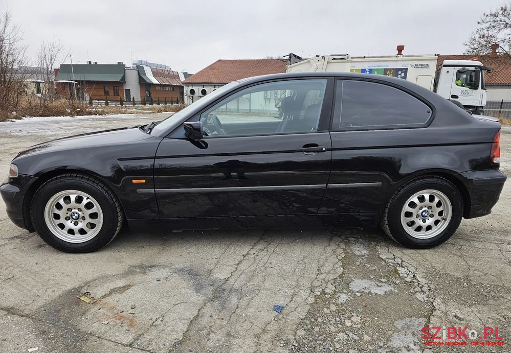 2002' BMW 3 Series 318I photo #3