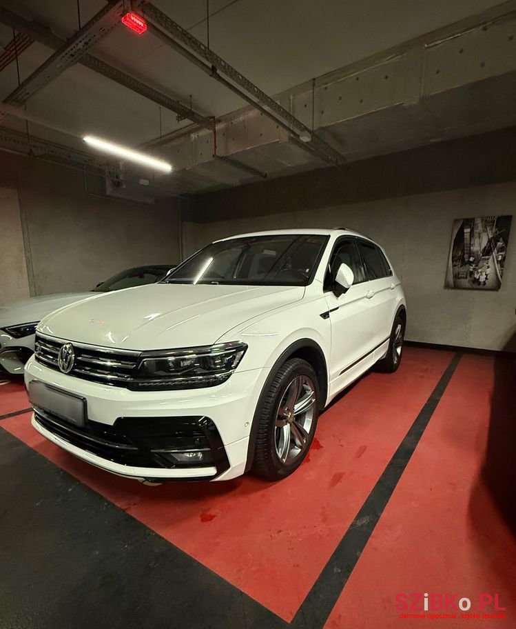 2018' Volkswagen Tiguan photo #1