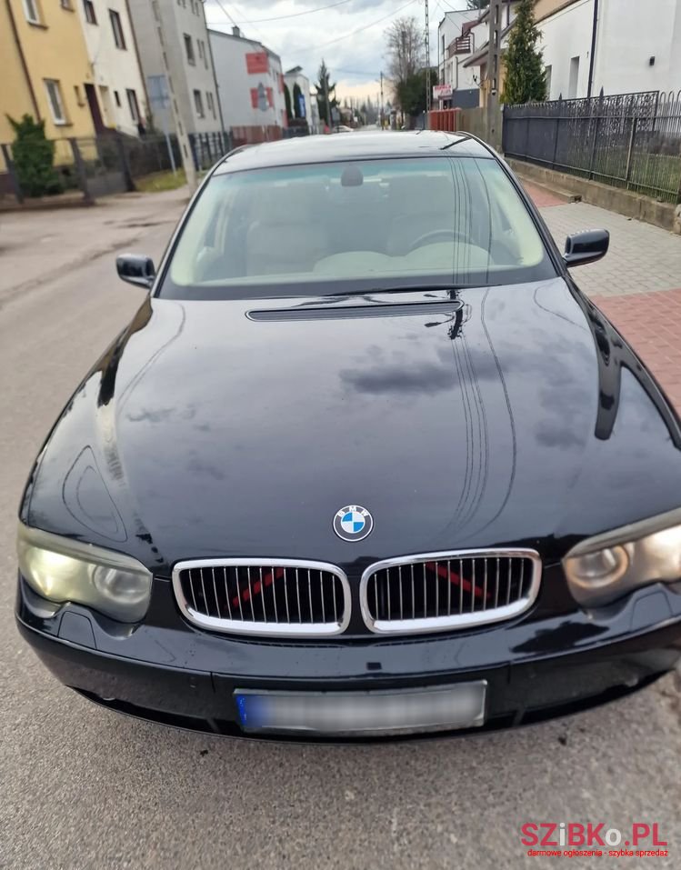 2002' BMW 7 Series 735I photo #4
