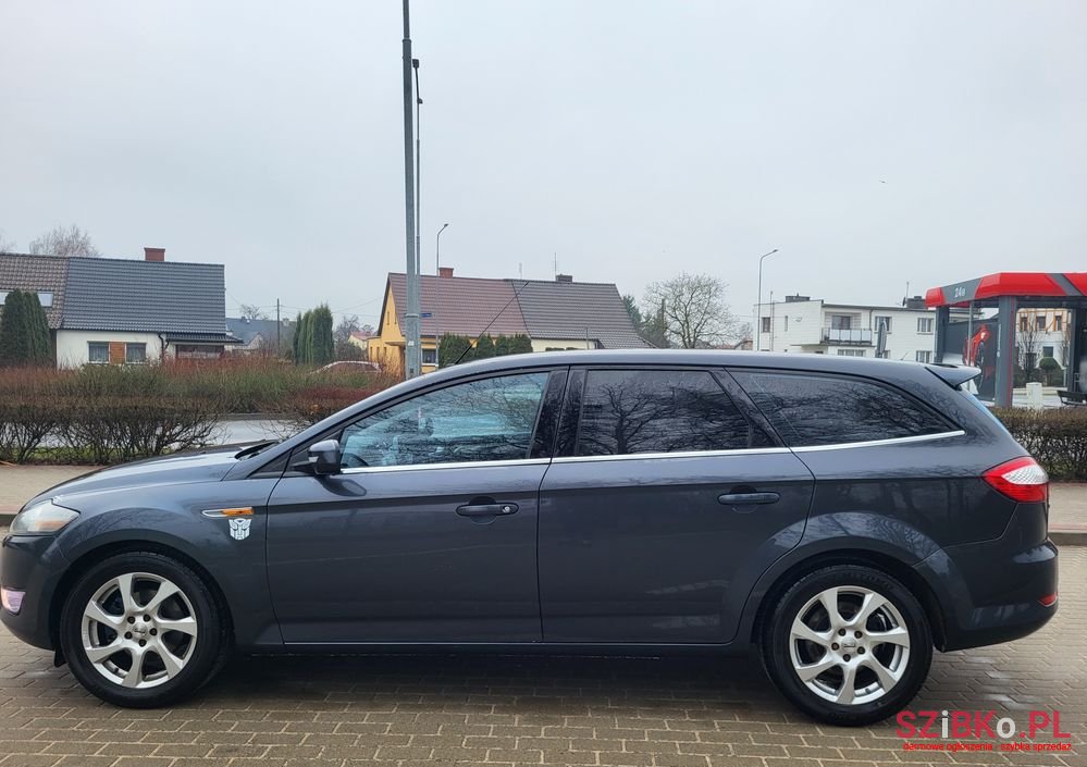 2010' Ford Mondeo 2.0 Tdci Titanium photo #2