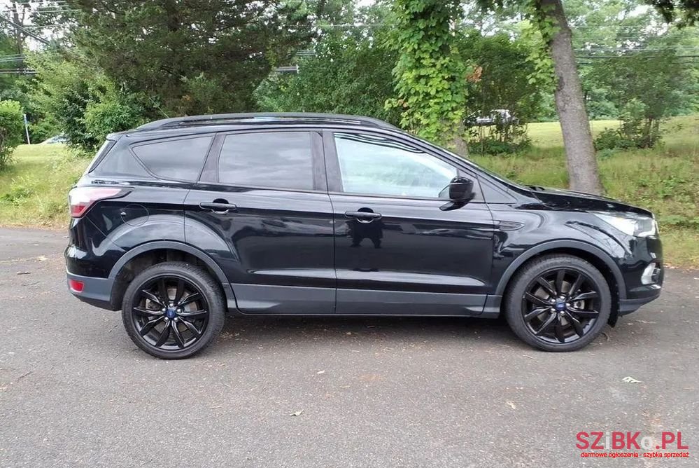 2020' Ford Escape photo #3