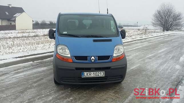 2003' Renault photo #2