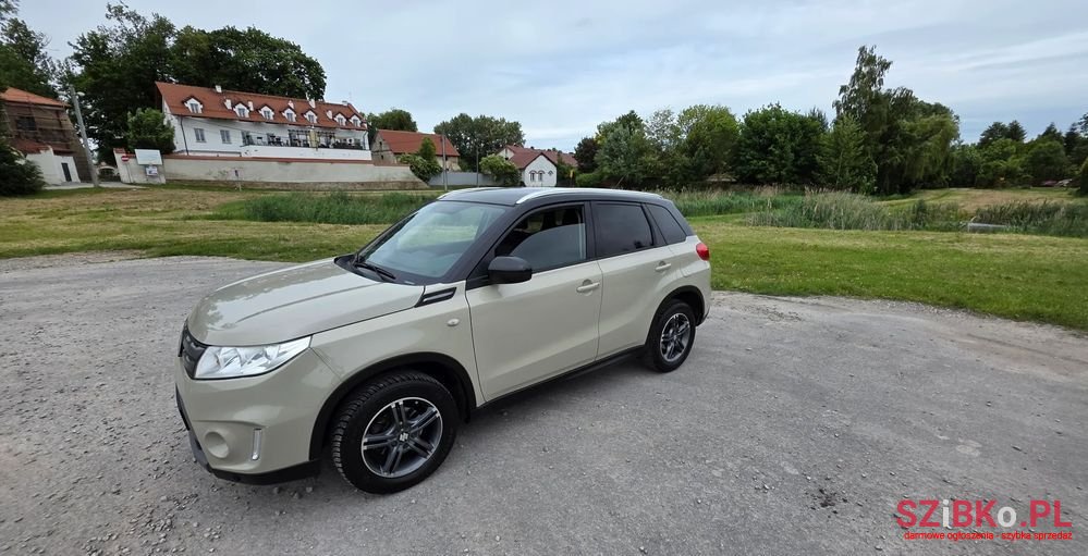 2015' Suzuki Vitara photo #6
