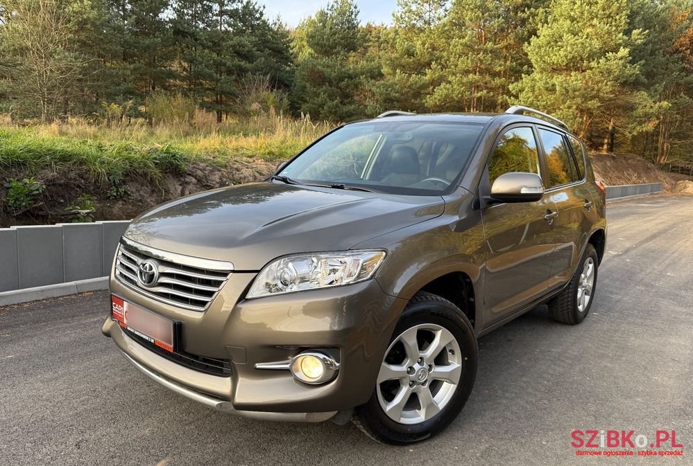 2010' Toyota RAV4 10-13 photo #1