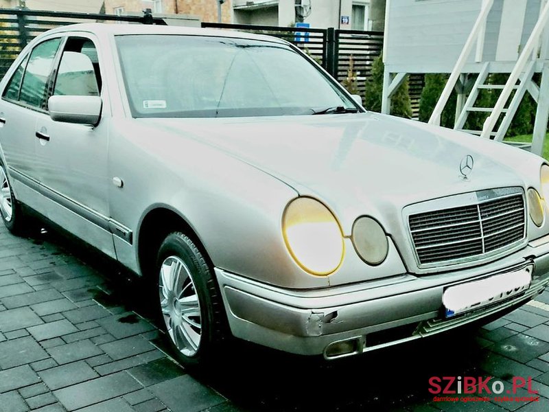 1996' Mercedes-Benz Klasa E photo #1