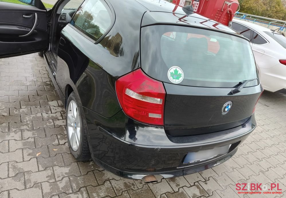 2008' BMW 1 Series photo #4