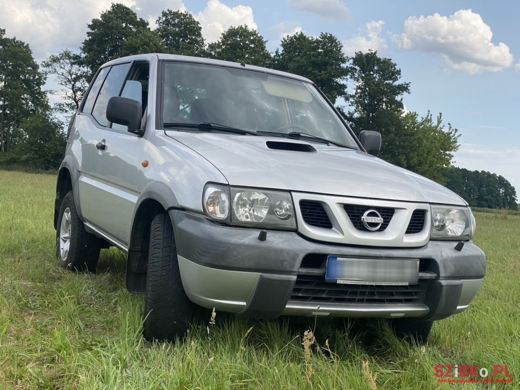 2003' Nissan Terrano photo #2