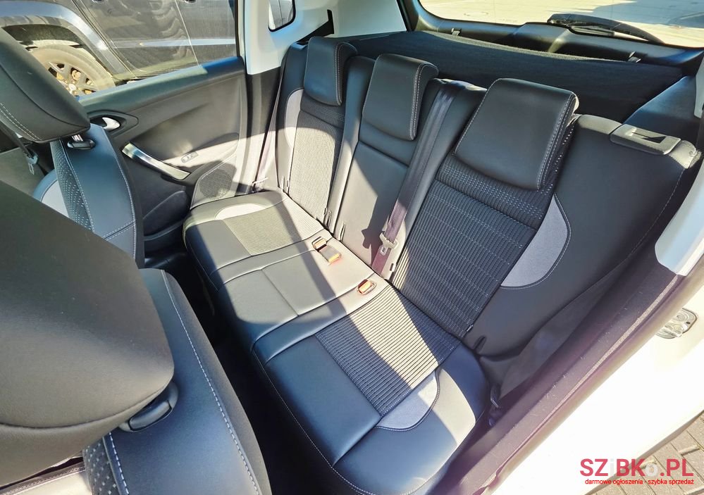 2019' Peugeot 2008 photo #2