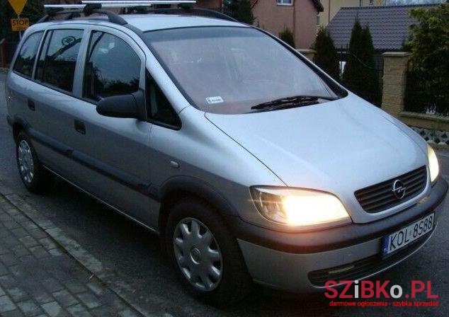 2001' Opel Zafira photo #1